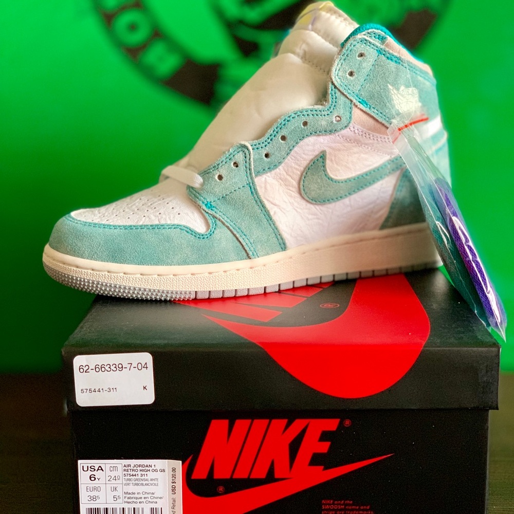 Air Jordan 1 turbo green sz 6
